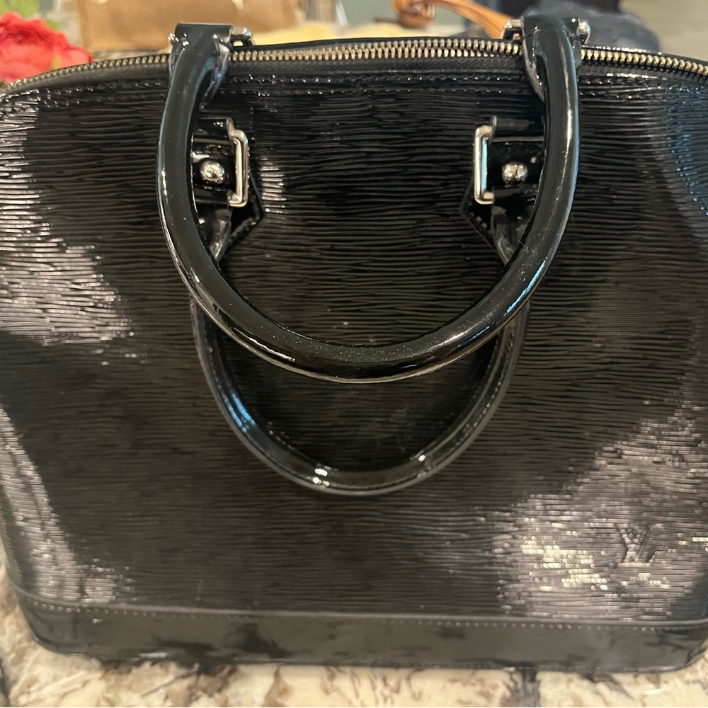 LV large Alma Purse